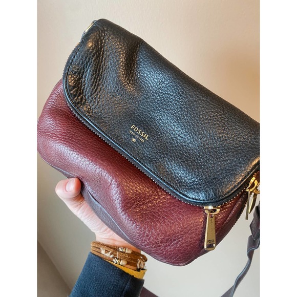 Fossil Handbags - Vintage Fossil Two Toned Genuine Pebbled Leather Crossbody Mini Shoulder Purse